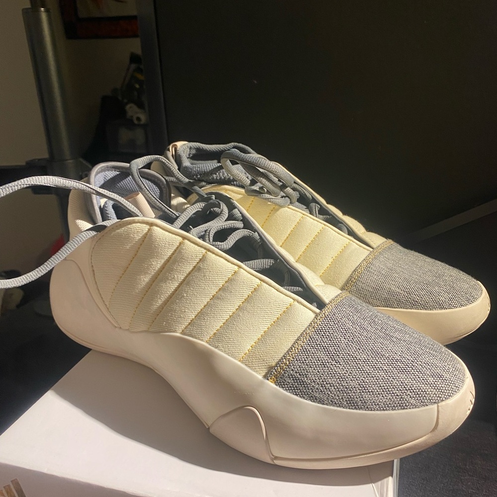 Harden 7 - Cream White